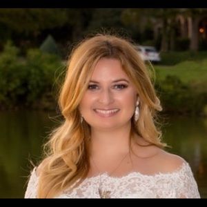 Meet your Posher, Kristin